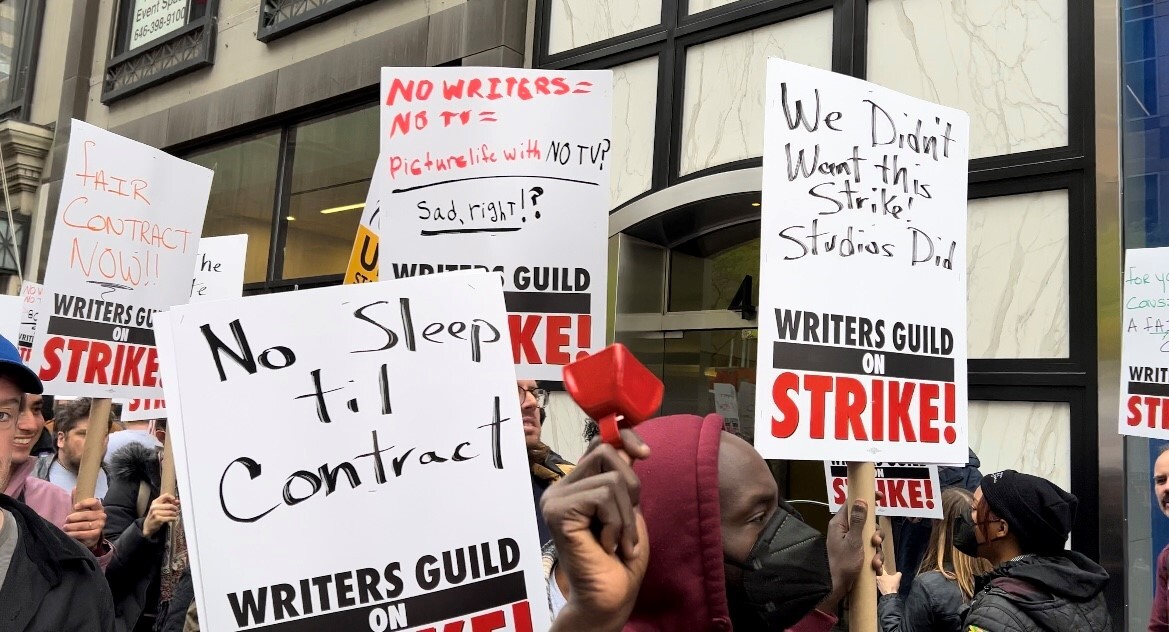 Add Your Name: Petition: Say You Stand with Striking Writers