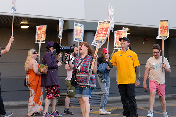 UFCW members march the picket line.